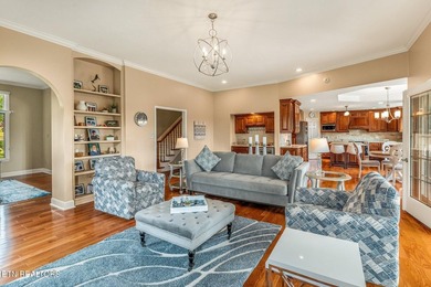 **Stunning Elevated Golf Course & Lake View All-Brick Home in - photo 12
