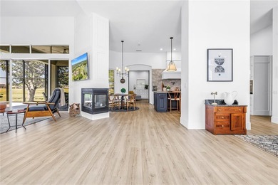 NEW PRICE!!!!
Gorgeous Custom Home!!  Enjoy refined Golf Course - photo 6