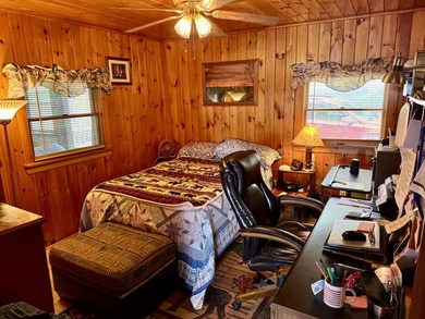 Enjoy lake life in this 3 BR 2 bath waterfront home on pristine - photo 49