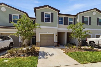Virtually Staged. Move-in ready and perfectly located! This - photo 3