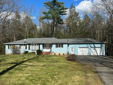 (private lake, pond, creek) Home For Sale in Kingston New Hampshire