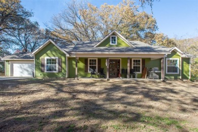 Peaceful, modern craftsman style built in 2022 on a beautiful - Lake Home For Sale in Gun Barrel City, Texas