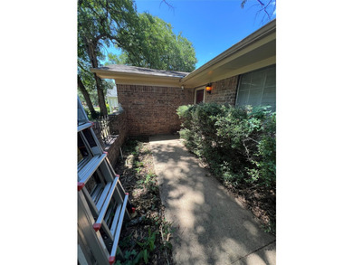 Investment opportunity in the highly sought-after DeCordova Bend - photo 8