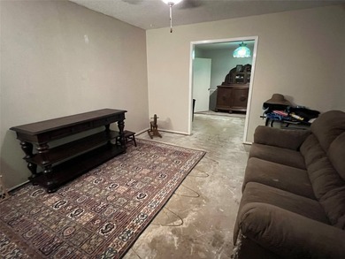 Investment opportunity in the highly sought-after DeCordova Bend - photo 9