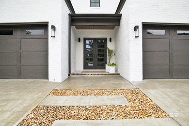 Welcome to Waterways!! This beautiful, custom built 3 bed 3.5 - photo 5