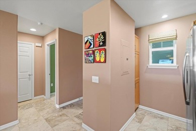 Stunning 2-bedroom, 2-bath upper-level furnished unit with - photo 39