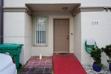 Stunning 3-Bedroom Townhouse 2 baths in the Puerto Bello - photo 3