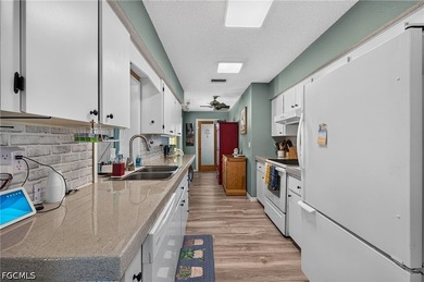 Welcome to your Florida retreat! This charming 3-bedroom - photo 15