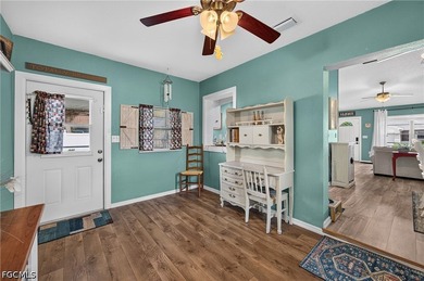 Welcome to your Florida retreat! This charming 3-bedroom - photo 22