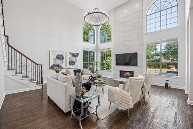 Nestled on a sprawling 0.509 acre corner lot within a cul-de-sac - photo 4