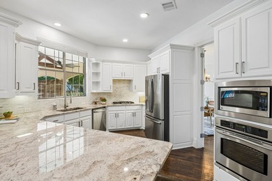 Nestled on a sprawling 0.509 acre corner lot within a cul-de-sac - photo 8