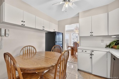 Large Semi-Detached 2 Family House In The Heart Of Bayside - photo 9