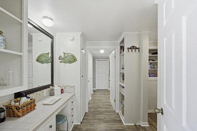 Coastal Cottage in a Prime Beach Town! Fall in love with this - photo 18