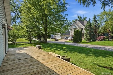 Move in ready ranch on a corner lot with lake access. This home - photo 18