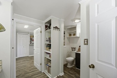 Coastal Cottage in a Prime Beach Town! Fall in love with this - photo 19