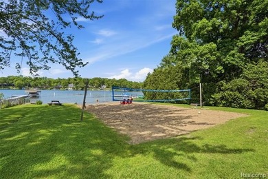 Move in ready ranch on a corner lot with lake access. This home - photo 21