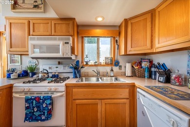 Searching for the ideal, low-maintenance coastal getaway? This - photo 27