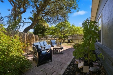 Coastal Cottage in a Prime Beach Town! Fall in love with this - photo 30