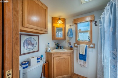 Searching for the ideal, low-maintenance coastal getaway? This - photo 35