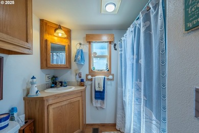 Searching for the ideal, low-maintenance coastal getaway? This - photo 36