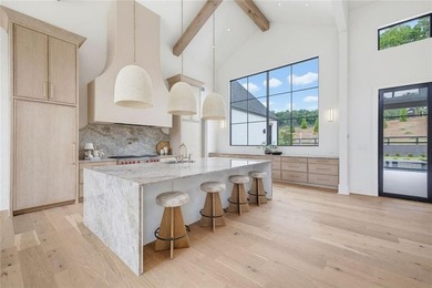 Introducing an extraordinary new construction estate set on 3.3 - photo 7