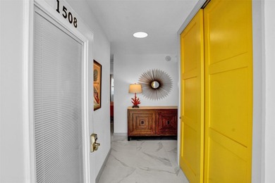 Beautifully updated 1-bed, 1-bath condo in the coveted Harbour - photo 8