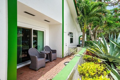 Welcome to New Floresta, one of Central Boca Raton's most - photo 19