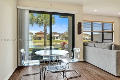 A like-new townhome with beautiful lake views in the highly - photo 5