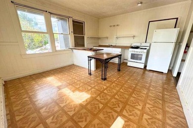 Investment Opportunity: 5BR/4BA in Mountain View Located at the - photo 3
