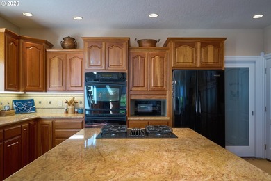 Experience the elegance of Western European design and custom - photo 13