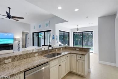 Welcome to this beautifully maintained 3-bedroom, 2-bath, 3 car - photo 14