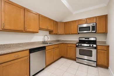 Welcome to 218 Jackson Street #7 - a rare opportunity to own a - photo 18
