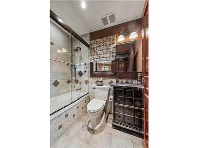 Completed in 2008, this bespoke residence in Dyker Heights - photo 23
