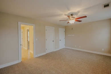 Welcome home to this stunning, light-filled brick residence - photo 28