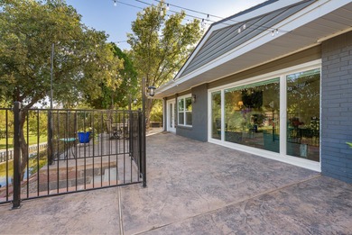 Beautifully updated home in the sought-after Lake Tanglewood - photo 32