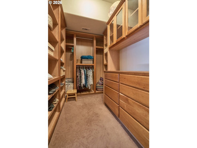 Experience the elegance of Western European design and custom - photo 33