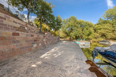 Beautifully updated home in the sought-after Lake Tanglewood - photo 35