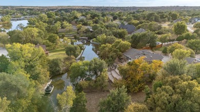 Beautifully updated home in the sought-after Lake Tanglewood - photo 43