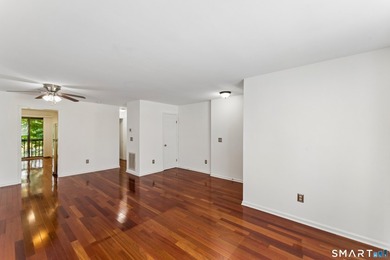 Wonderful opportunity to live in a spacious, light-filled - photo 5
