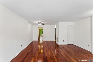Wonderful opportunity to live in a spacious, light-filled - photo 6