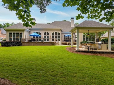 Perfectly positioned on the 4th fairway in Polo Golf & Country - photo 2