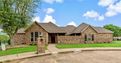(private lake, pond, creek) Home For Sale in Paris Texas