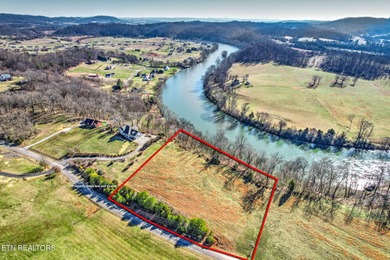 Stunning 3.3-acre riverfront property nestled in a peaceful - photo 4