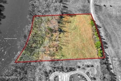 Stunning 3.3-acre riverfront property nestled in a peaceful - photo 9