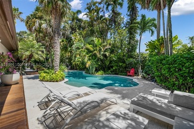 Quintessential charming South Grove gem nestled on a tree - photo 1