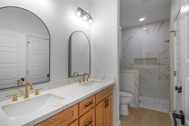 Brand-new construction on a spacious 8,755 sq ft lot in Corpus - photo 18