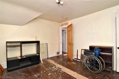Welcome to this charming and partially updated single-family - photo 18