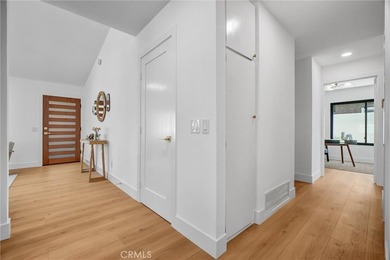 Located in the highly desirable South Coast Metro / Sandpointe - photo 19