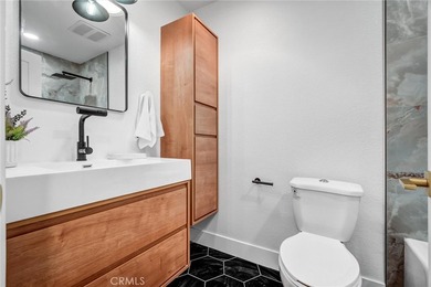 Located in the highly desirable South Coast Metro / Sandpointe - photo 20