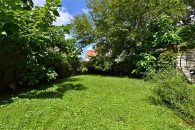 Welcome to this charming and partially updated single-family - photo 24